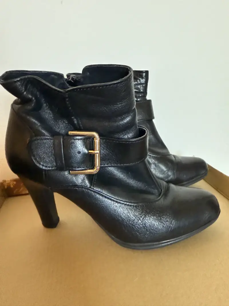 Botines de cuero negros - 1