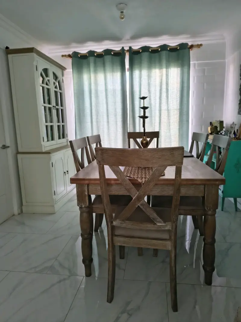 Mesa de comedor madera rústica
