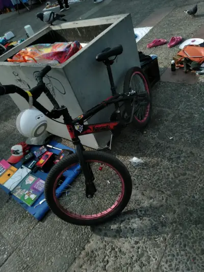 Bicicleta BMX Kawasaki negra - miniatura 1