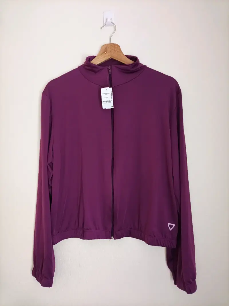 Chaqueta deportiva morada