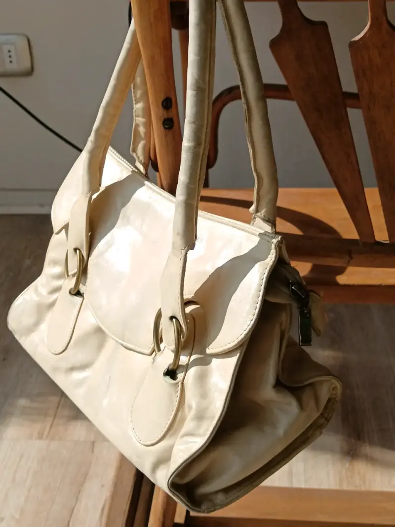 Cartera beige elegante - 4