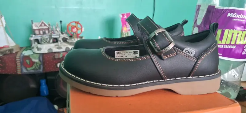 Zapatos CKY negros con hebilla - 2