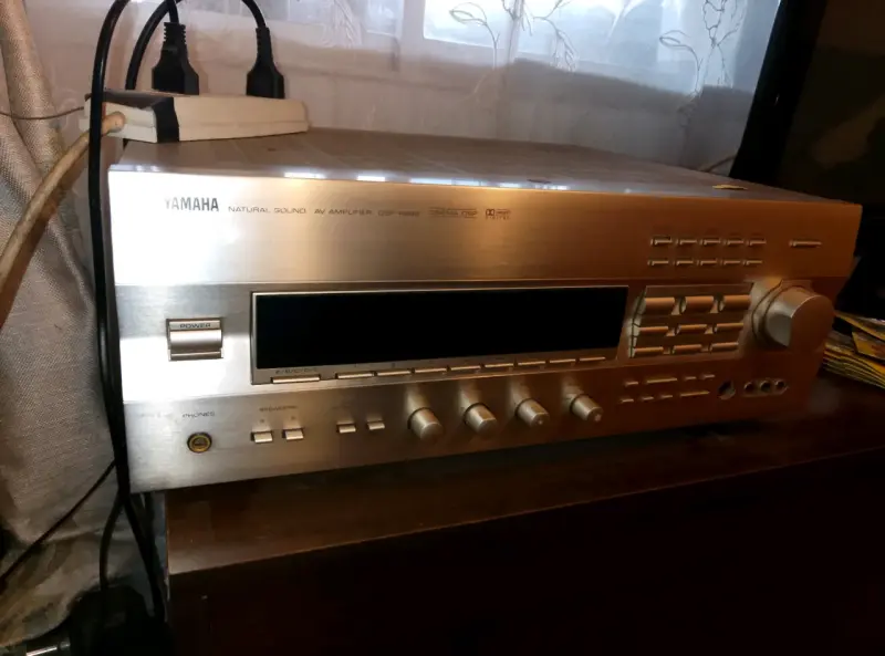 Receptor amplificador Yamaha plateado - 4