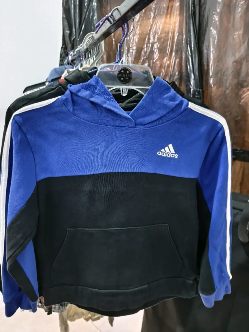 Polerón deportivo Adidas azul y negro - 1