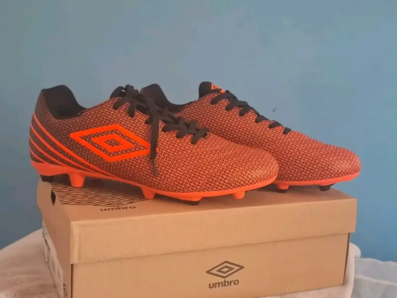 Zapatos Umbro Toccare IV FG - 2
