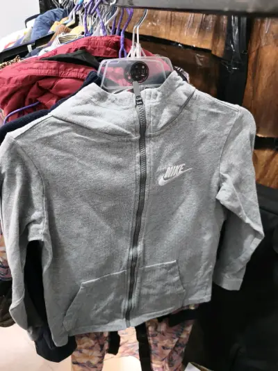 Polerón Nike gris con cierre - miniatura 1