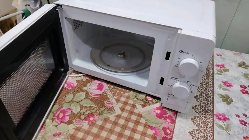 Microondas blanco Thomas - 2