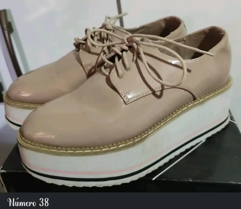 Zapatos plataforma nude talla 38