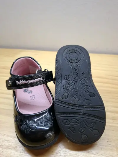 Zapatos negros charol para niñas - miniatura 3