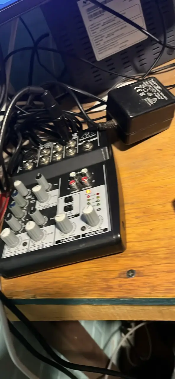 Mezclador de audio compacto - 1