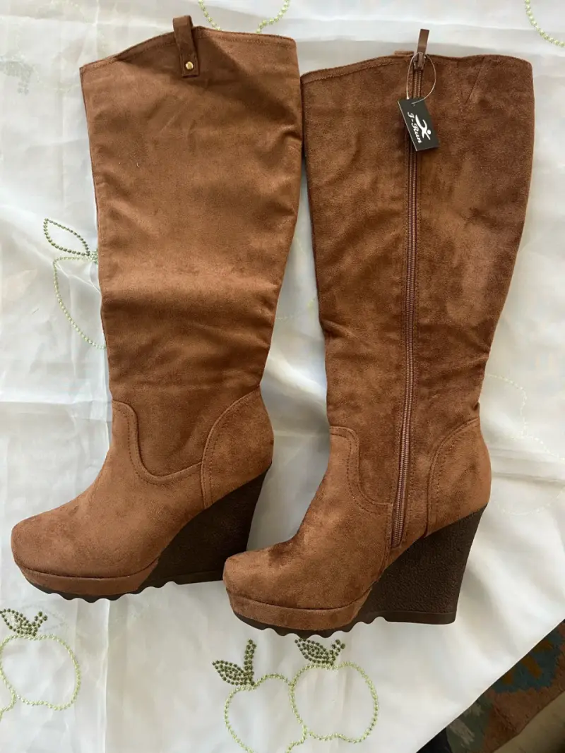 Botas marrones de cuña nuevas - 4