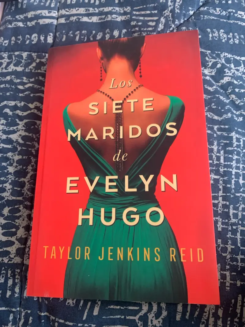 Libro Los Siete Maridos de Evelyn Hugo - 1