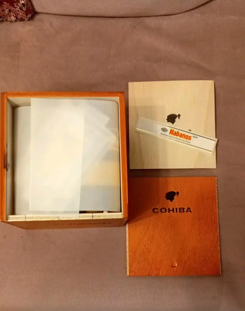 Caja de puros Cohiba - 2