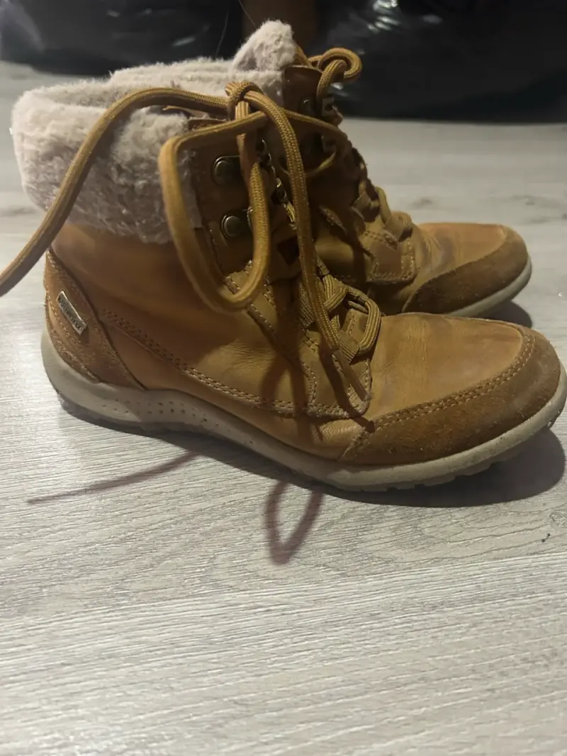 Botas de niña. - 1
