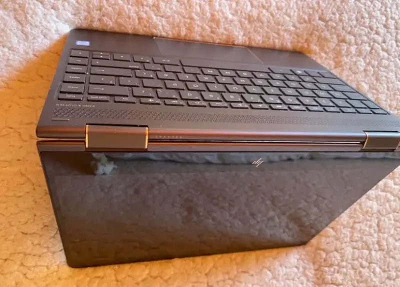Laptop HP plegable - 6