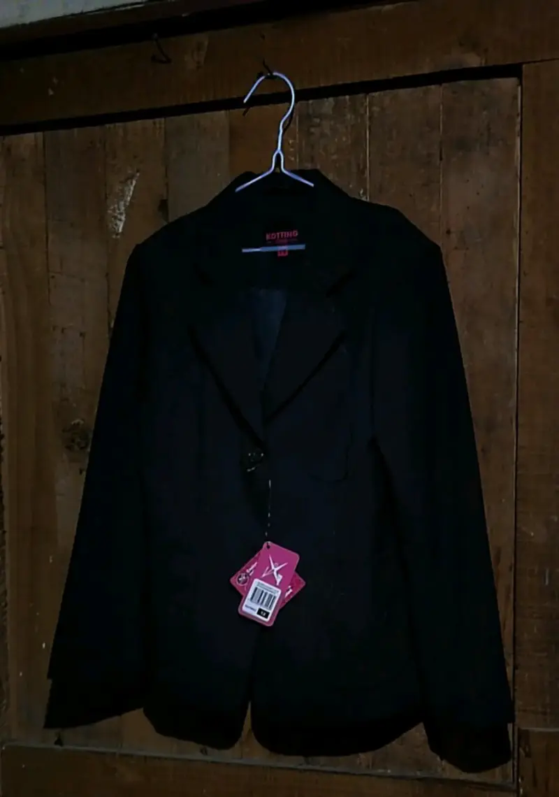 Blazer negro nuevo con etiqueta - 1