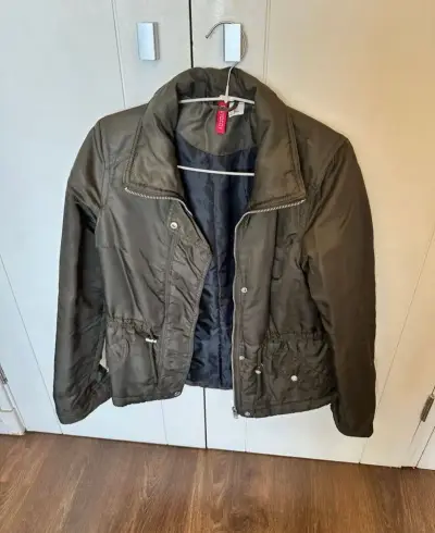Chaqueta verde oliva - miniatura 3