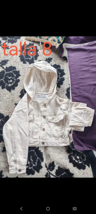 Chaqueta beige niña con capucha - miniatura 1