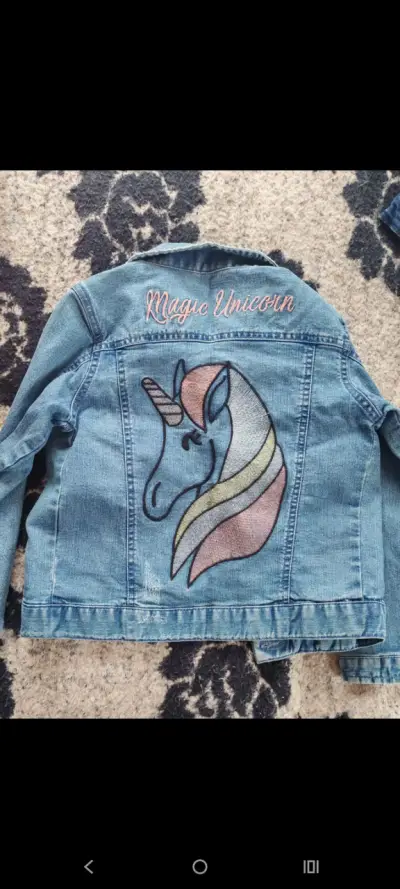 Chaqueta beige niña con capucha - miniatura 4
