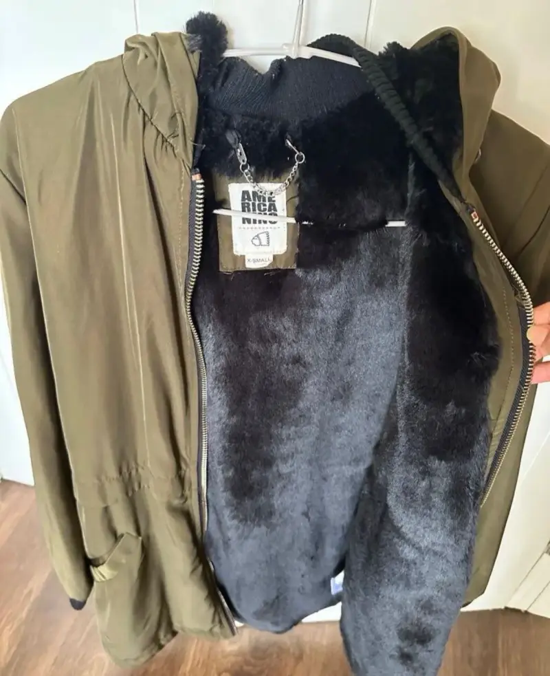 Parka verde con capucha - 2