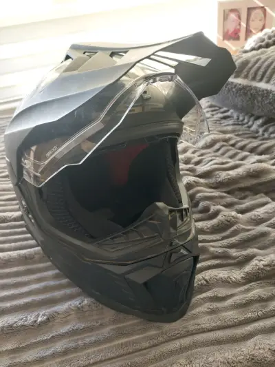 Casco de motocross negro - miniatura 1