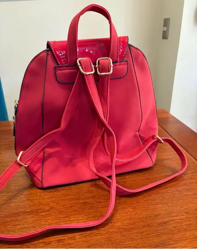 Mochila roja de charol brillante - 2
