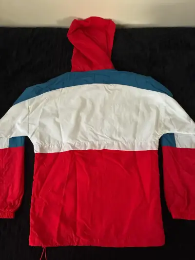 Cortaviento Nike rojo, blanco y azul - miniatura 3
