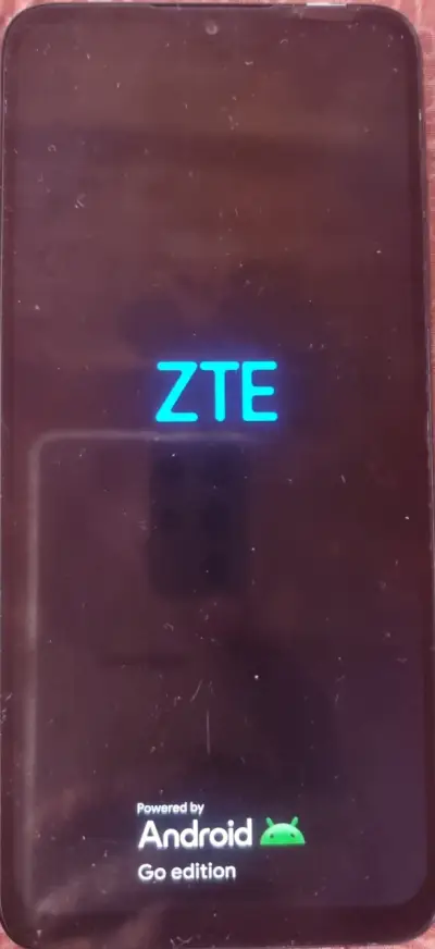 Celular ZTE a35 - miniatura 3