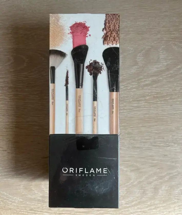 Set de brochas Oriflame