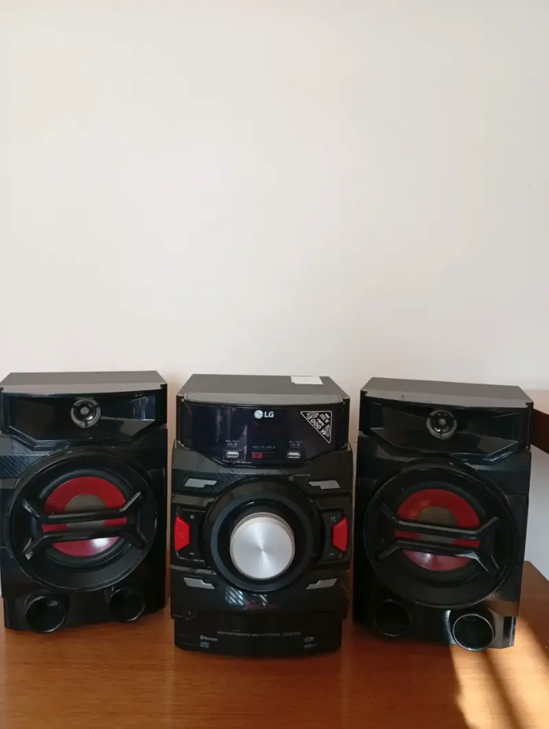 Sistema de sonido LG con Bluetooth