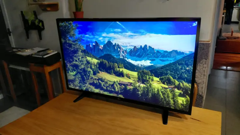 TV LG 43" 4K UHD - 3