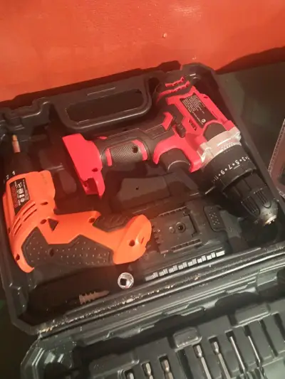 Set de herramientas y accesorios - miniatura 2