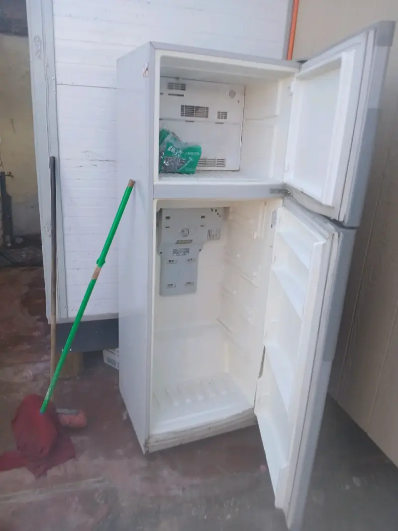 Refrigerador Fensa gris dos puertas - 5