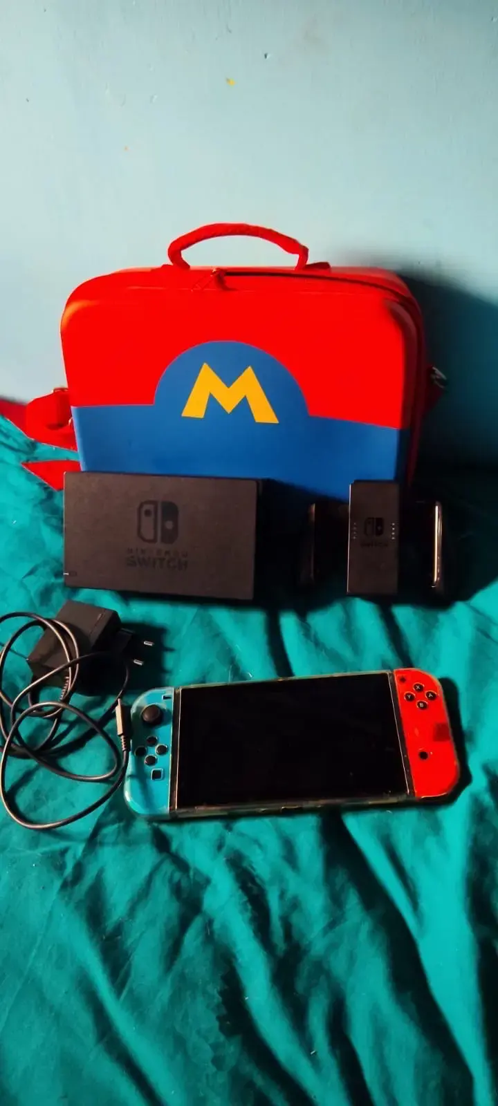 Nintendo Switch con accesorios - 2