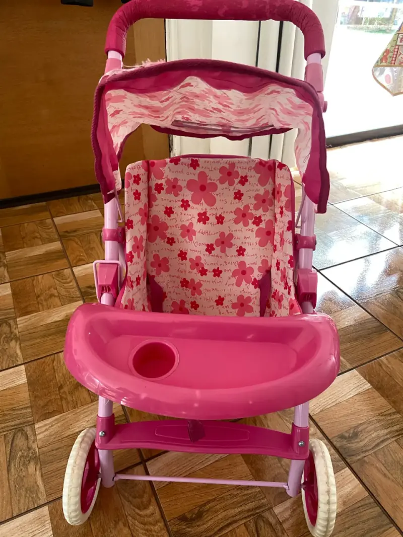 Coche de muñecas rosa floral - 2