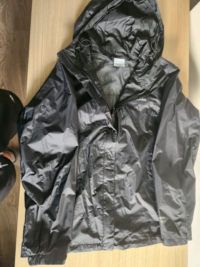 Chaqueta Columbia negra - 3