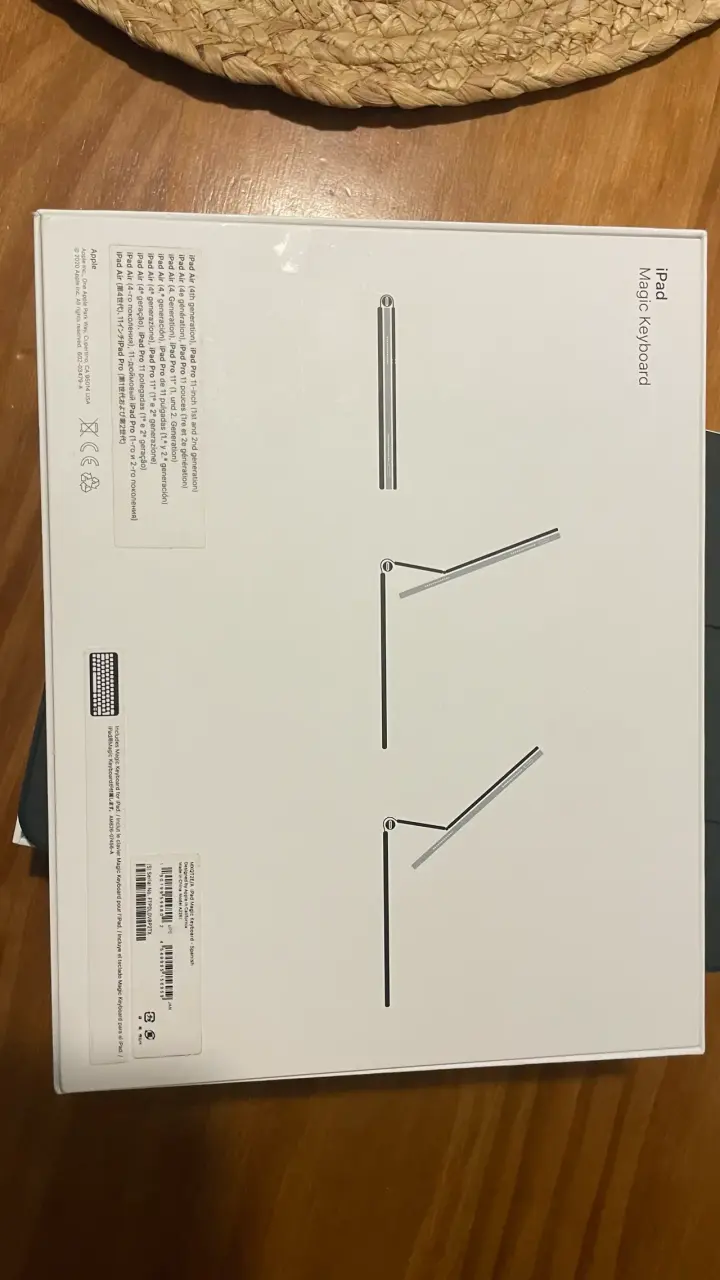iPad Magic Keyboard semi nuevo - 2