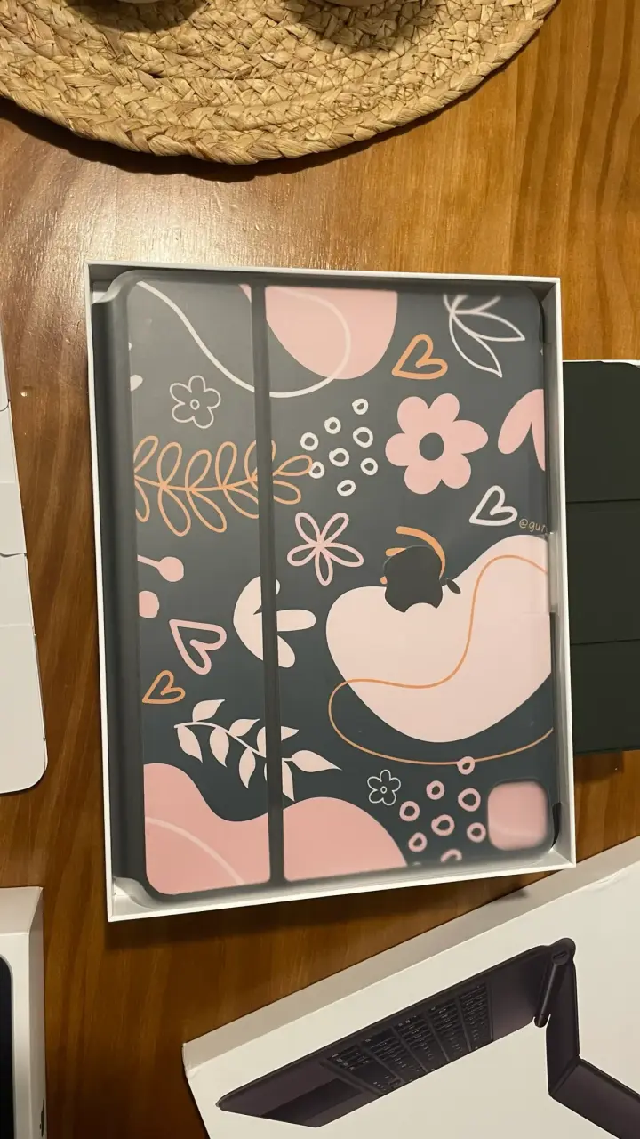iPad Magic Keyboard semi nuevo - 3
