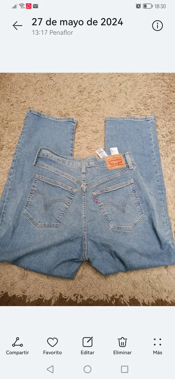 Jeans azules Levi's clásicos - 2