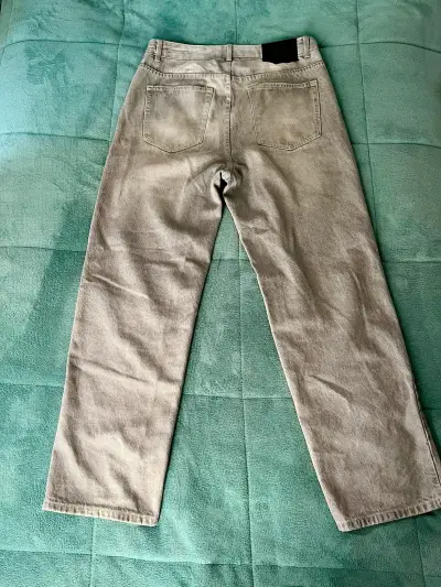 Pantalón Baggy Gris Talla 40 en Muy Buen Estado - miniatura 2