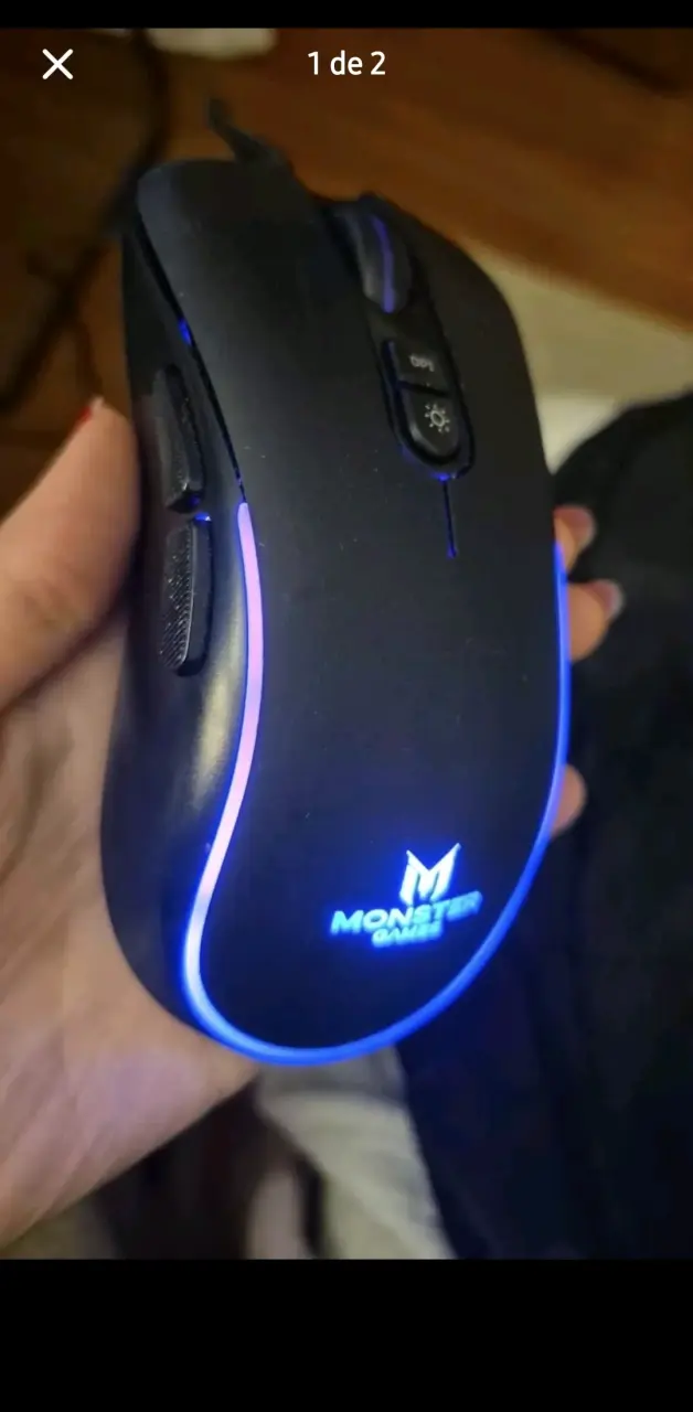 Mouse gamer Monster con luces LED