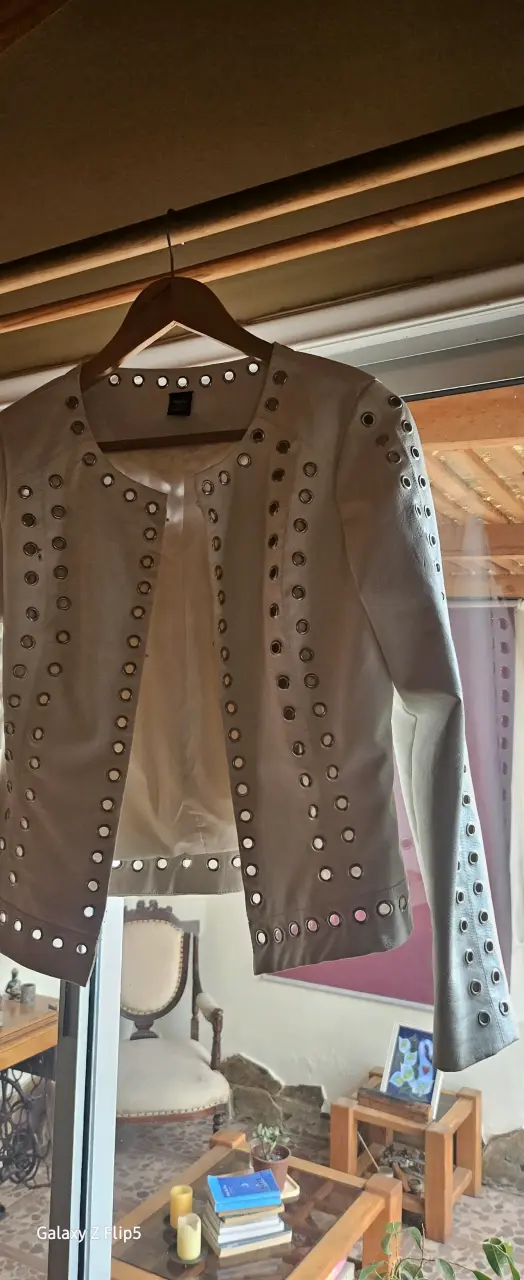 Chaqueta blanca con ojales, Mossimo! - 1