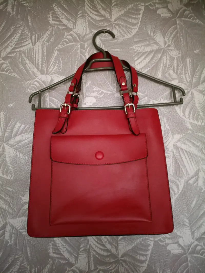 Cartera roja de cuero - 1
