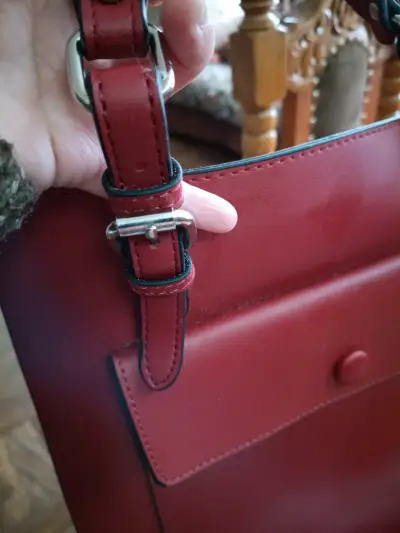 Cartera roja de cuero - miniatura 4