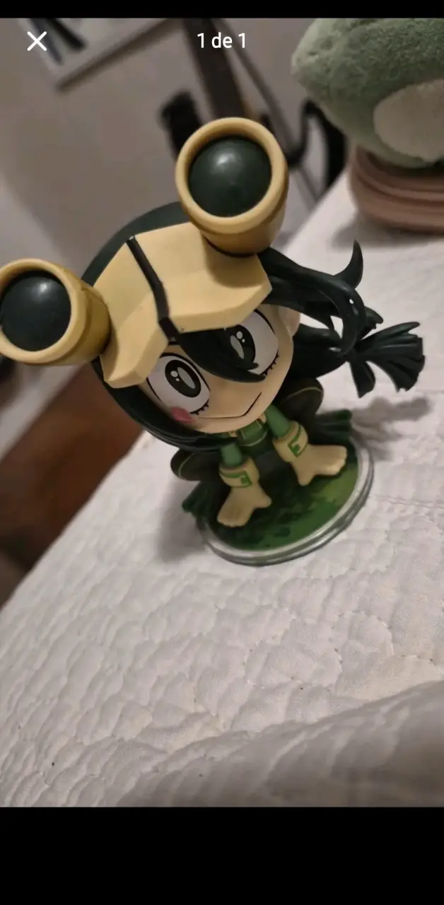 Figura de tsuyu asui edición limitada