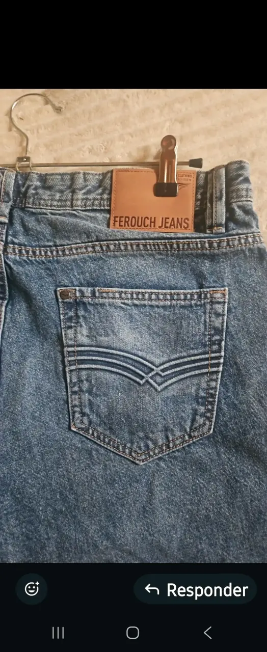 Jeans Ferouch azul con etiqueta - 3