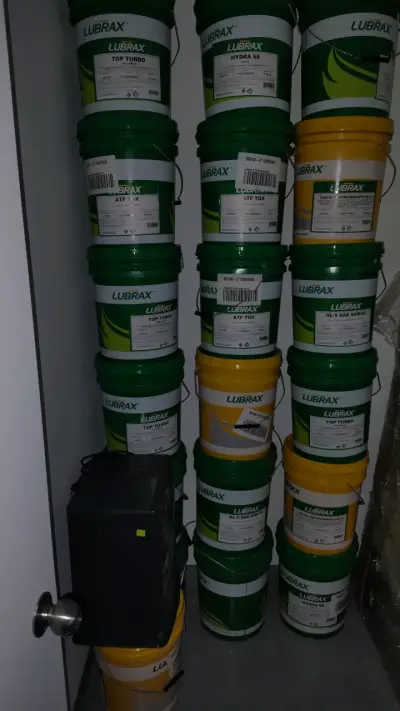 Bidones de aceite Lubrax - miniatura 1