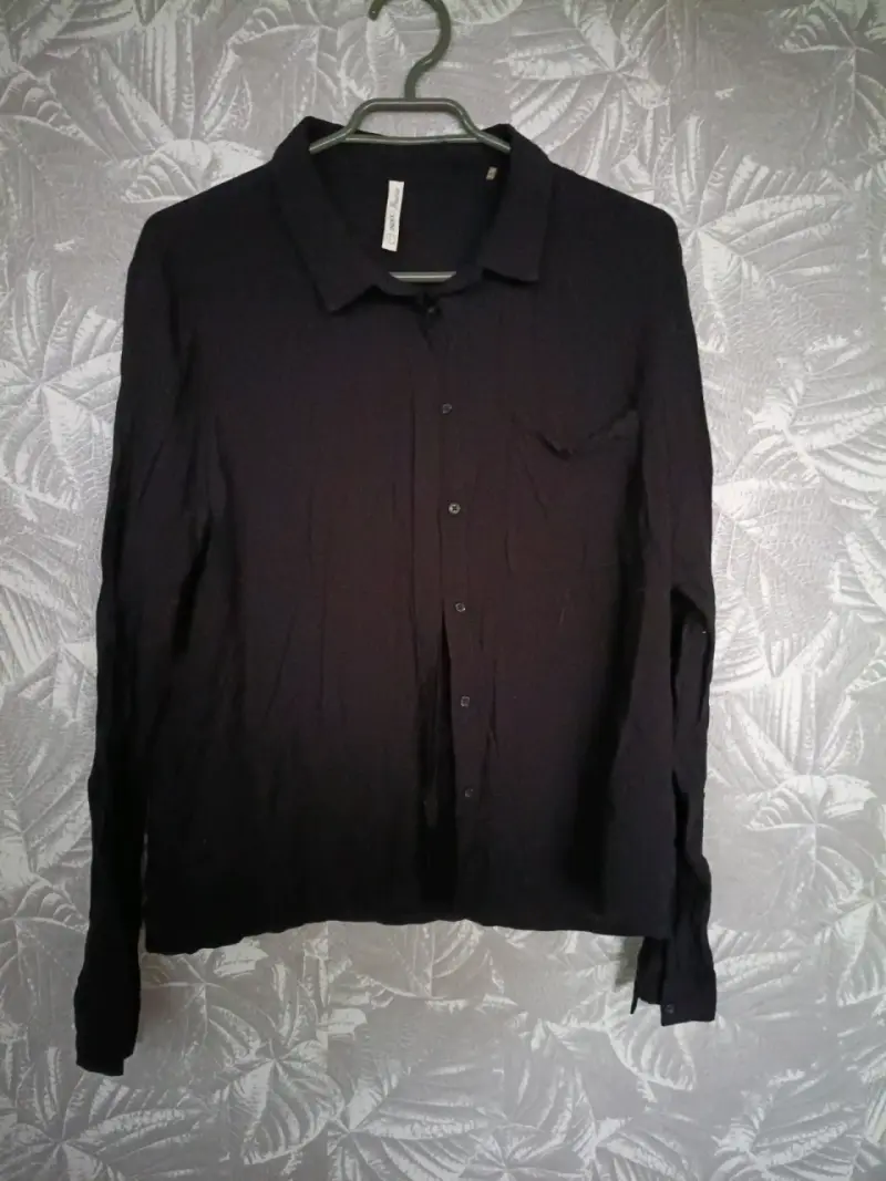 Camisa negra manga larga - 1