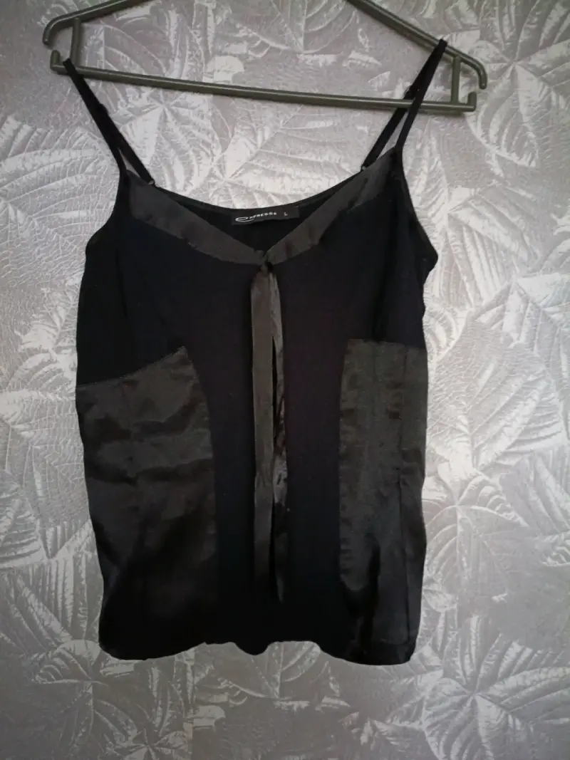 Blusa negra con lazo - 1