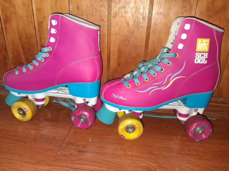 Patines de ruedas rosas KF - 1